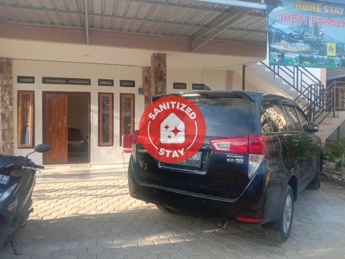 Express O 91722 Home Stay Dan Sewa Mobil Jhon'S Family Labuan Bajo Exterior foto